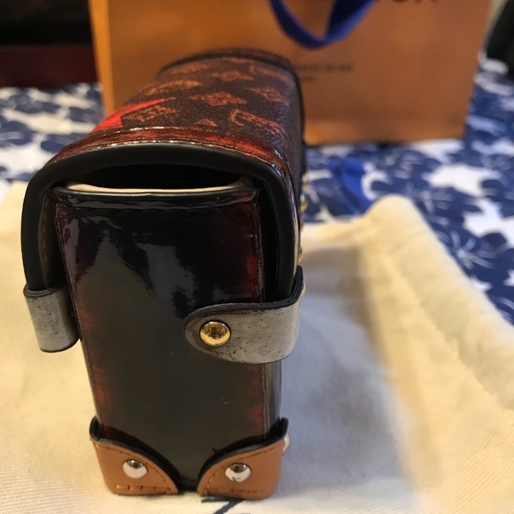 Not selling, but I’m just excited about the piece! - Picture 5 of 6